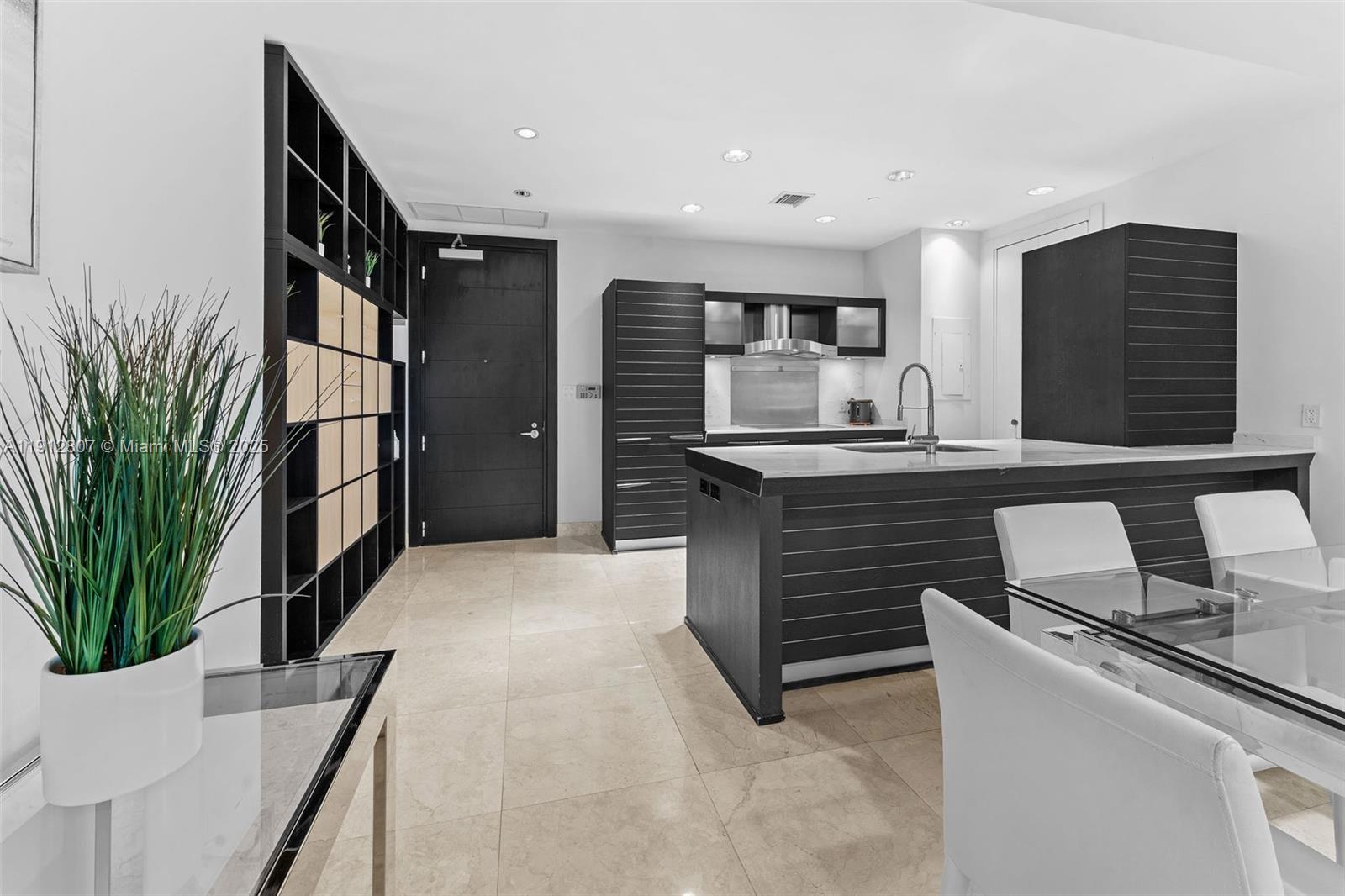 200 Biscayne Blvd Way #4510