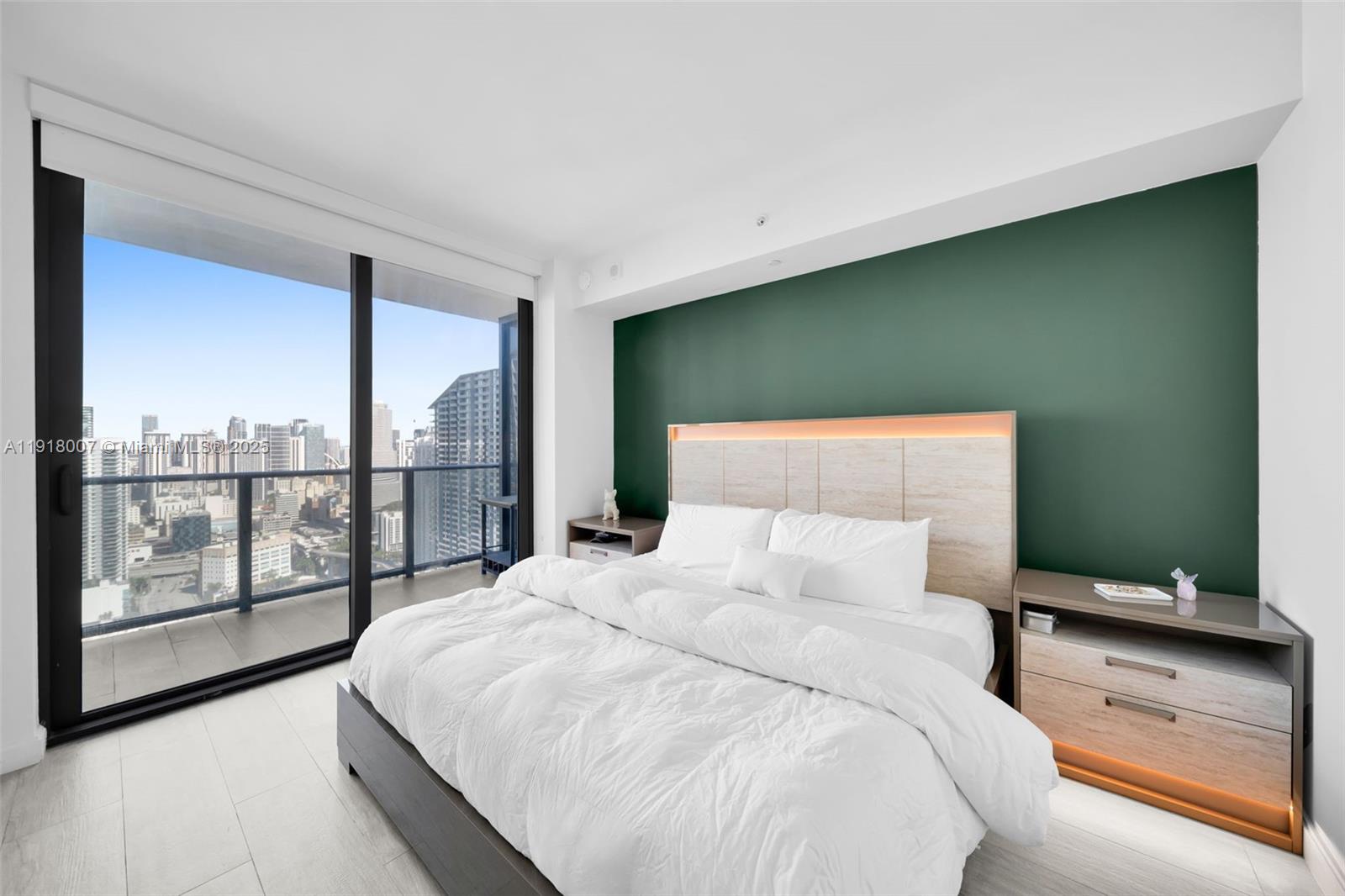 image Brickell Heights East13