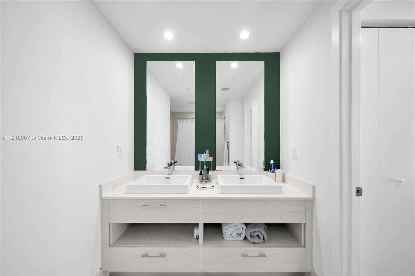 image Brickell Heights East15