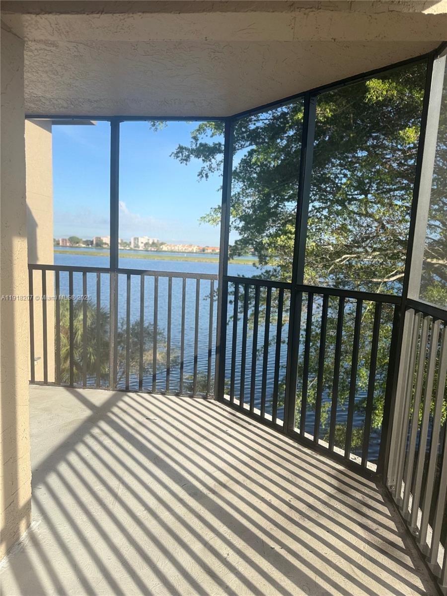 605 Ives Dairy Rd #306-7