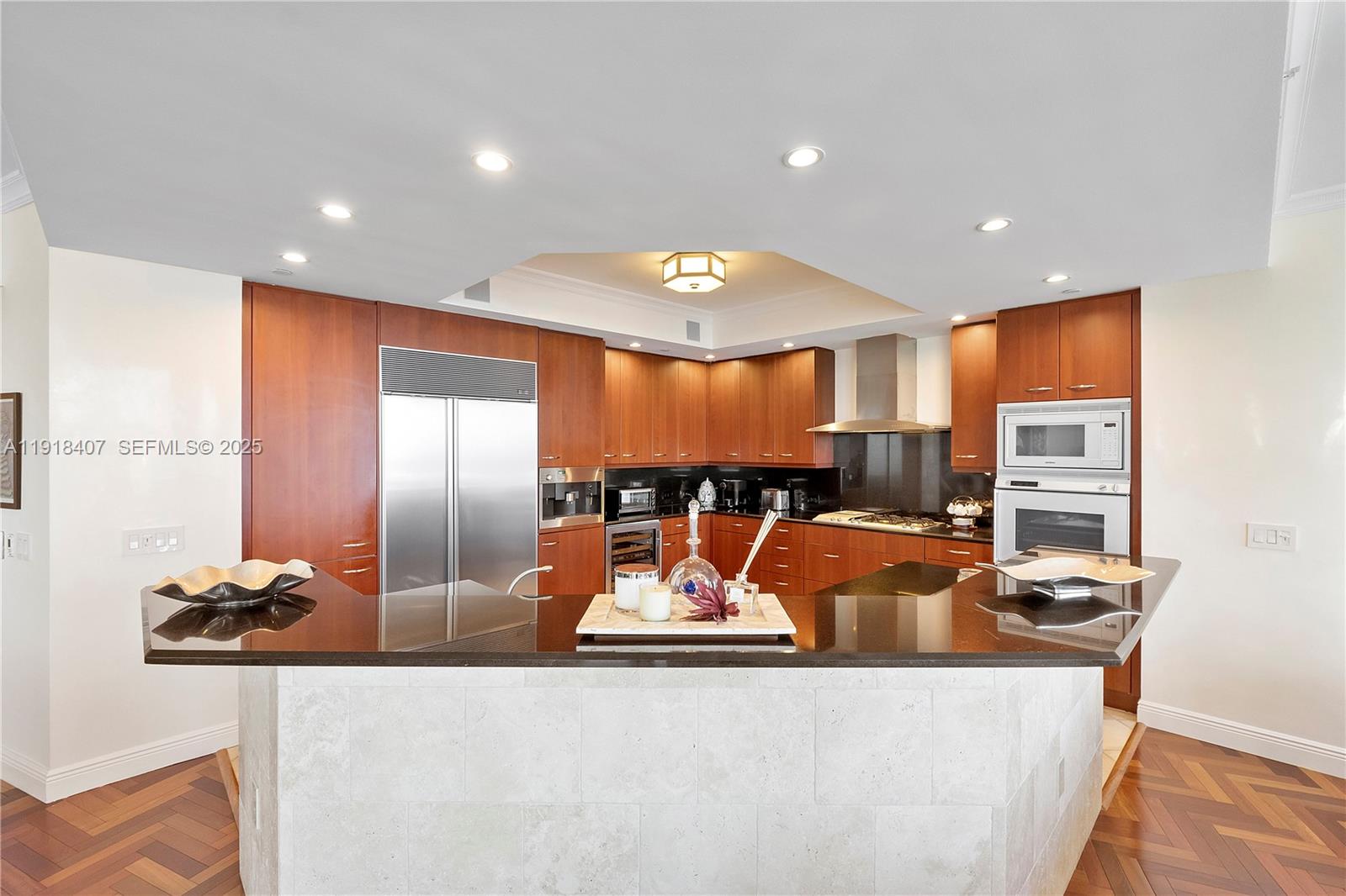 6000 Island Blvd #2406 Aventura, FL 33160