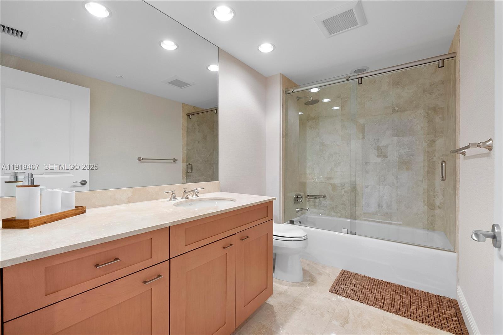 6000 Island Blvd #2406 Aventura, FL 33160