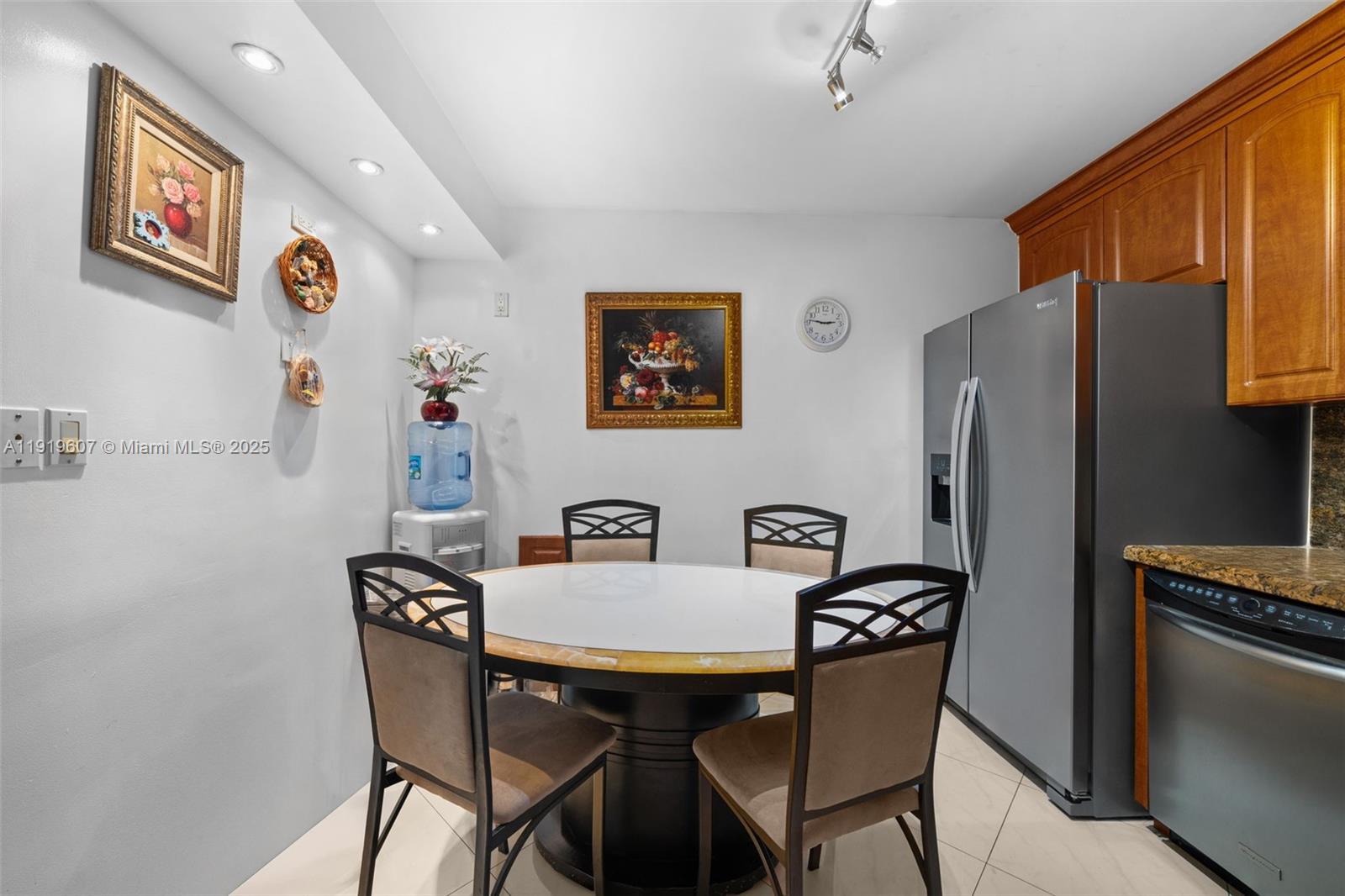 image Winston Towers 5003