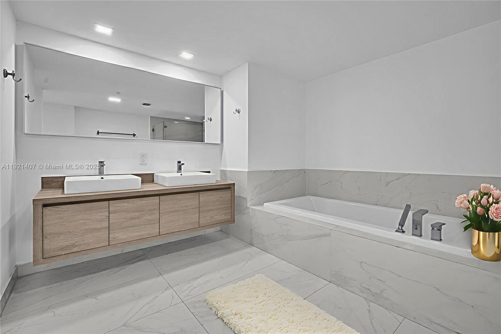 400 Sunny Isles Blvd #1519 Sunny Isles Beach, FL 33160