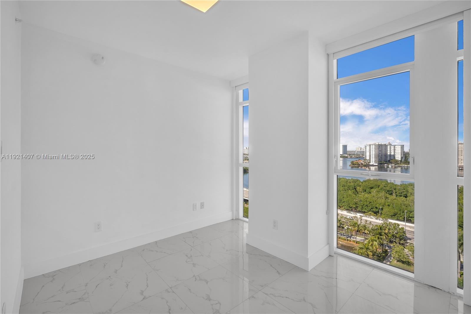 400 Sunny Isles Blvd #1519 Sunny Isles Beach, FL 33160