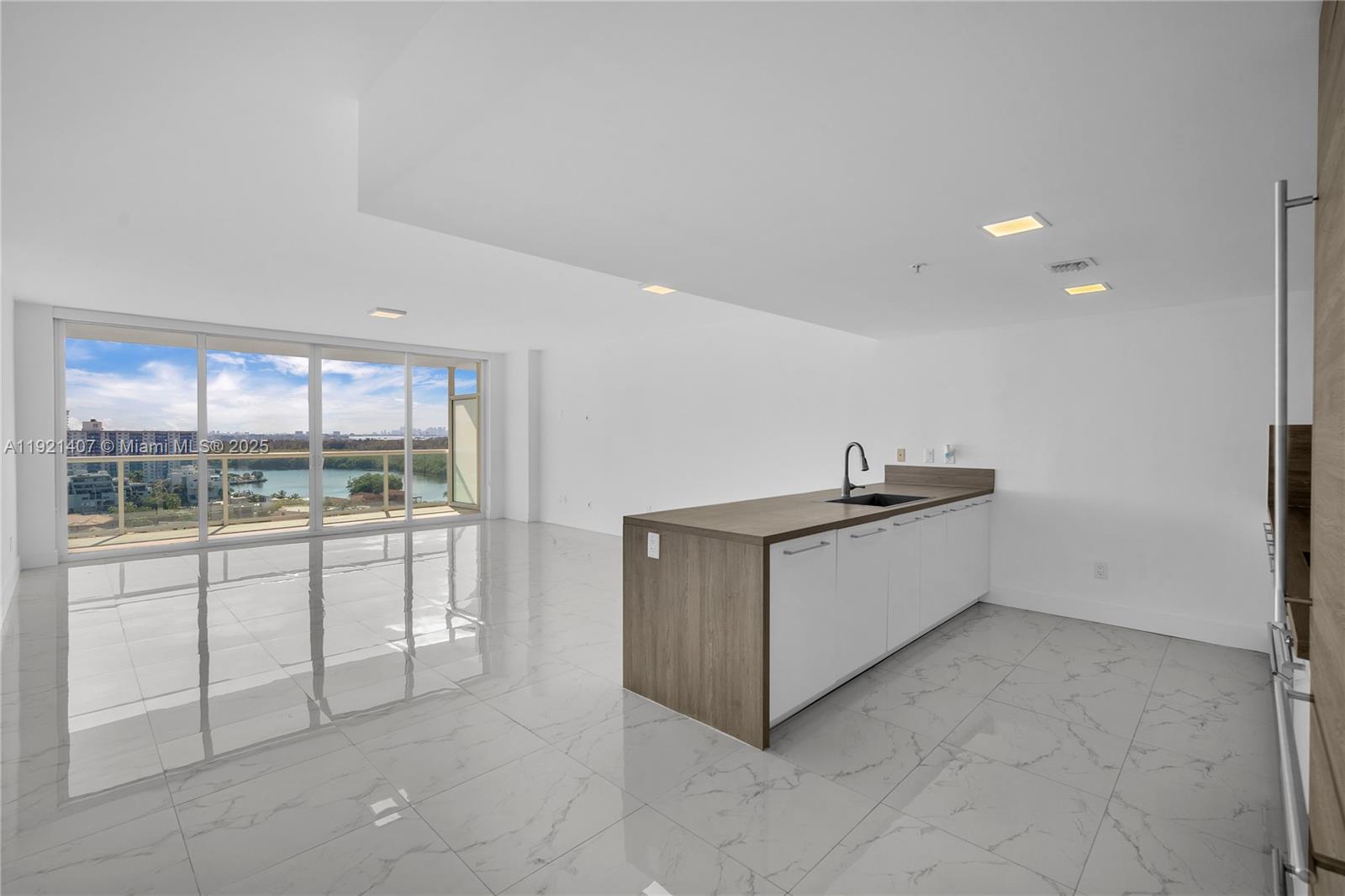400 Sunny Isles Blvd #1519 Sunny Isles Beach, FL 33160