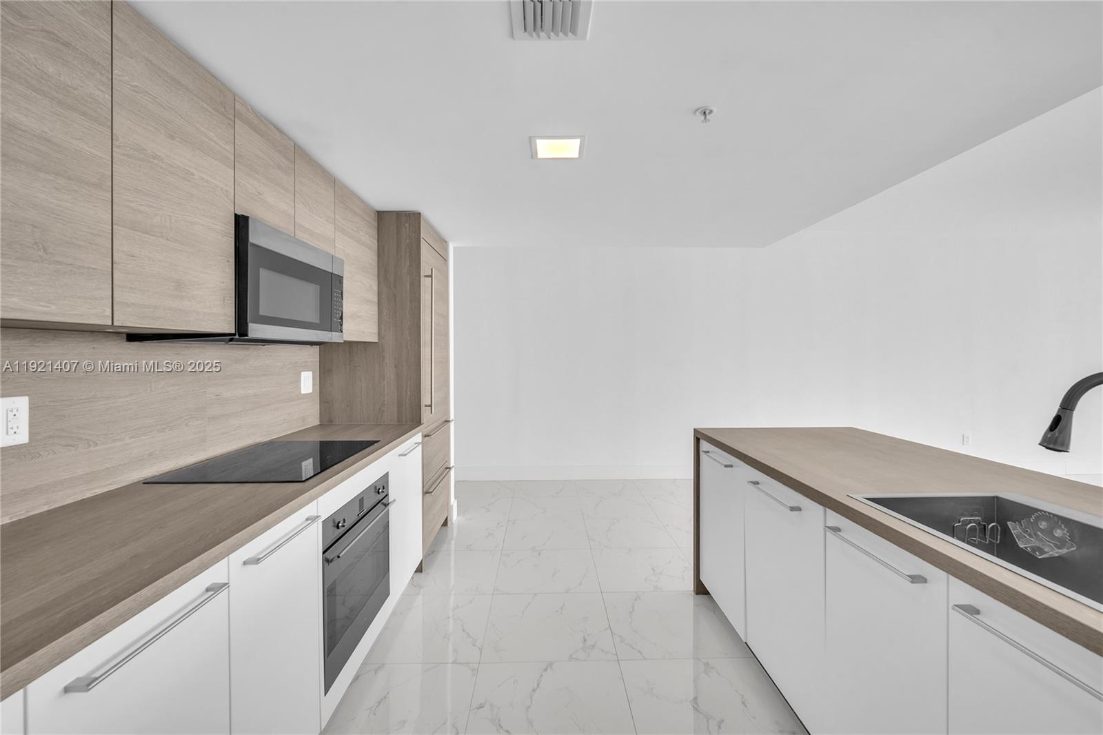 400 Sunny Isles Blvd #1519 Sunny Isles Beach, FL 33160