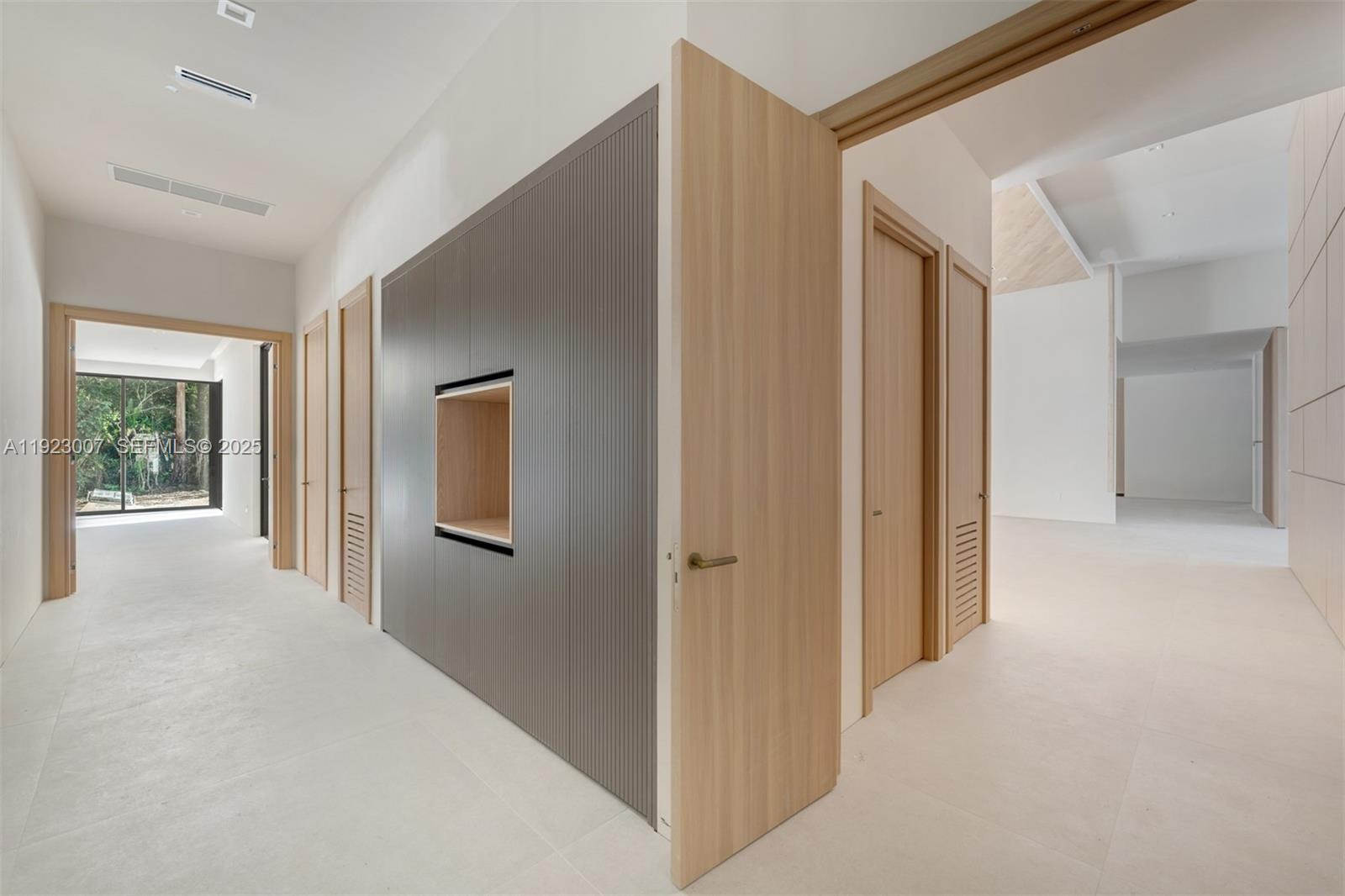 6840 SW 92nd St Pinecrest, FL 33156