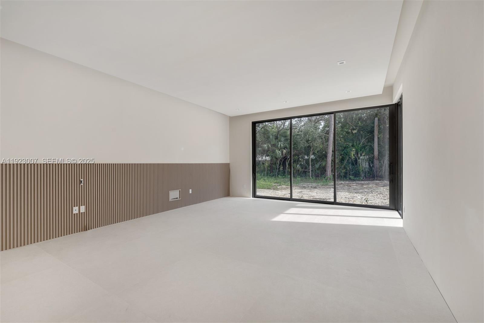 6840 SW 92nd St Pinecrest, FL 33156