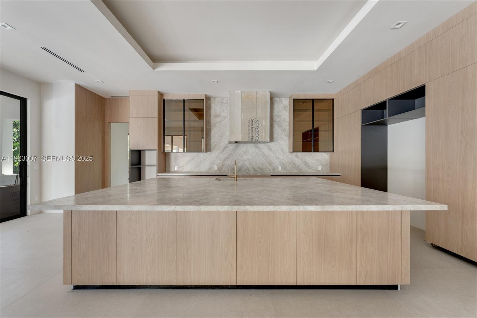 6840 SW 92nd St Pinecrest, FL 33156