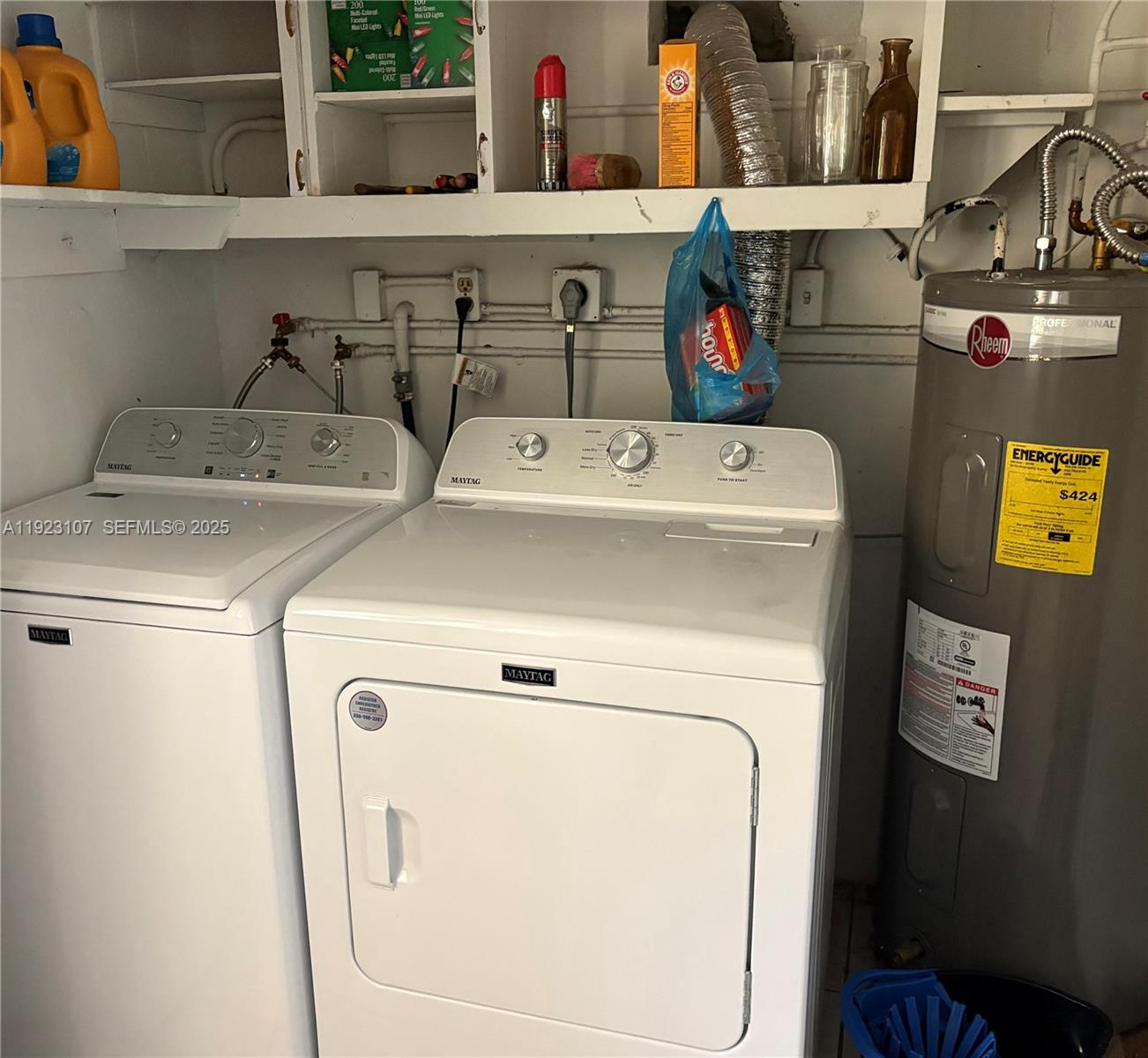 2812 Wiley St Hollywood, FL 33020