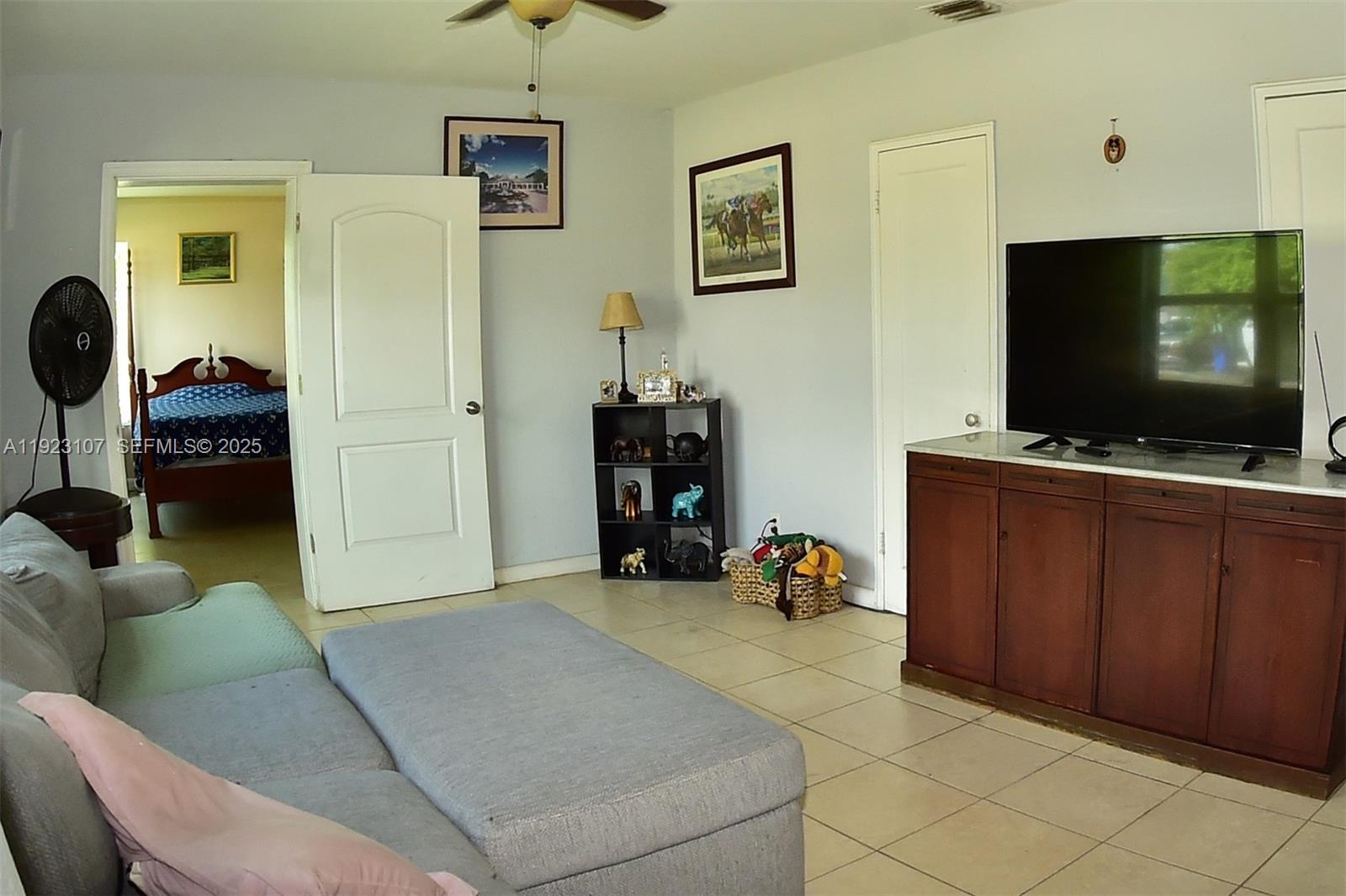 2812 Wiley St Hollywood, FL 33020