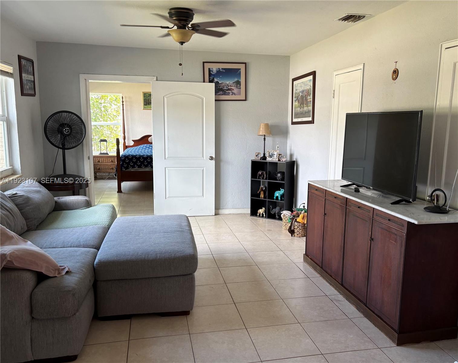 2812 Wiley St Hollywood, FL 33020