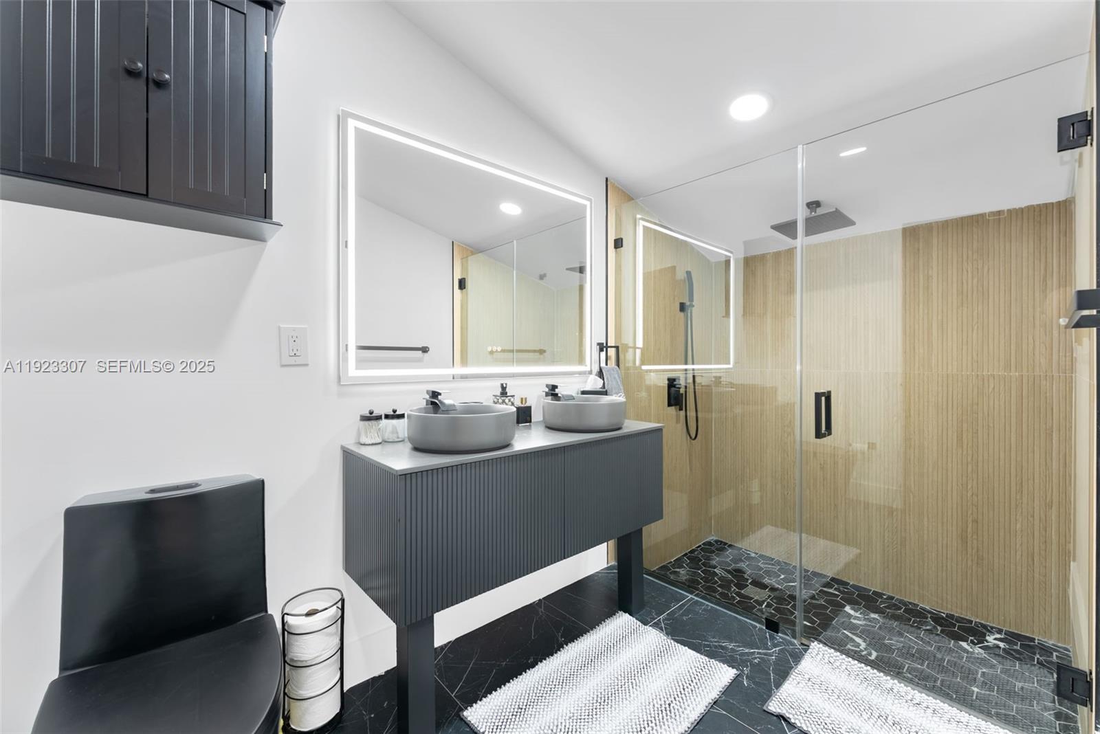 231 NE 45th St Miami, FL 33137