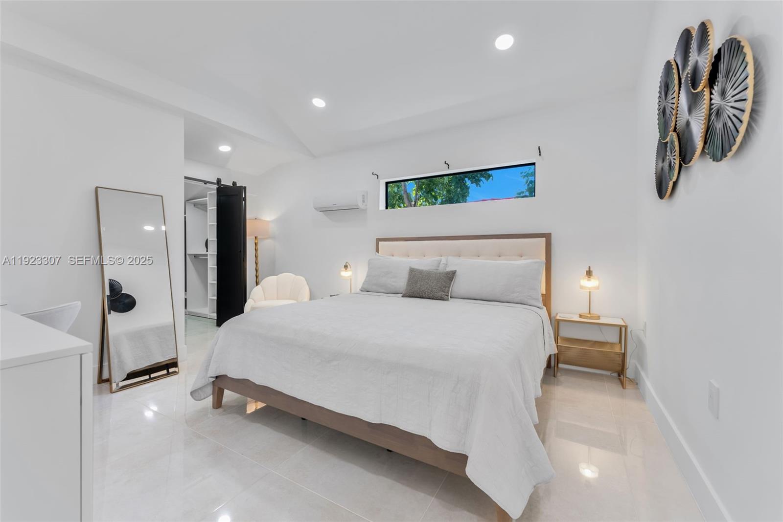 231 NE 45th St Miami, FL 33137