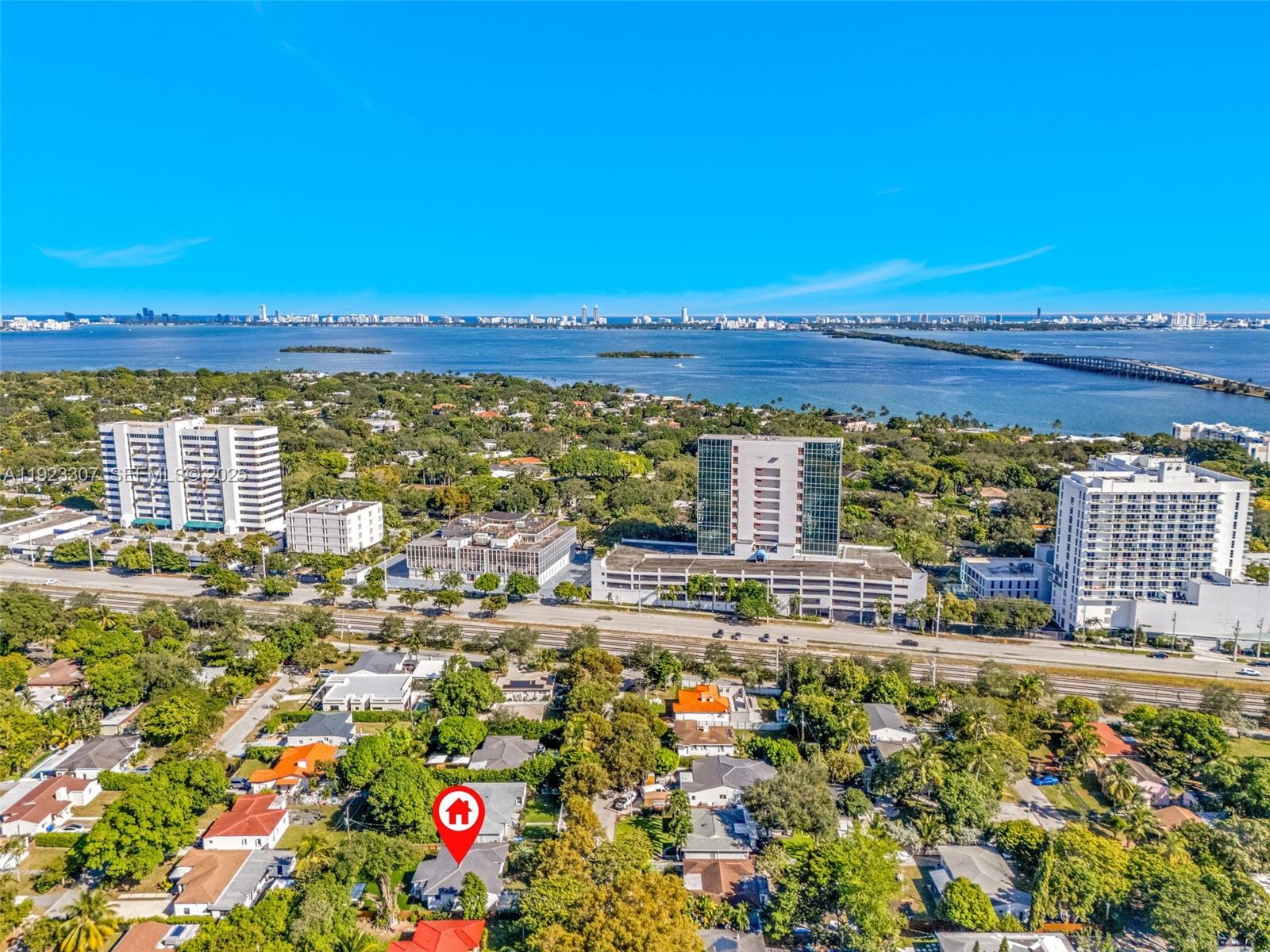 231 NE 45th St Miami, FL 33137