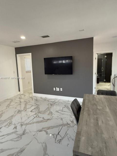 2430 SW 22nd Ter #2430 Miami, FL 33145