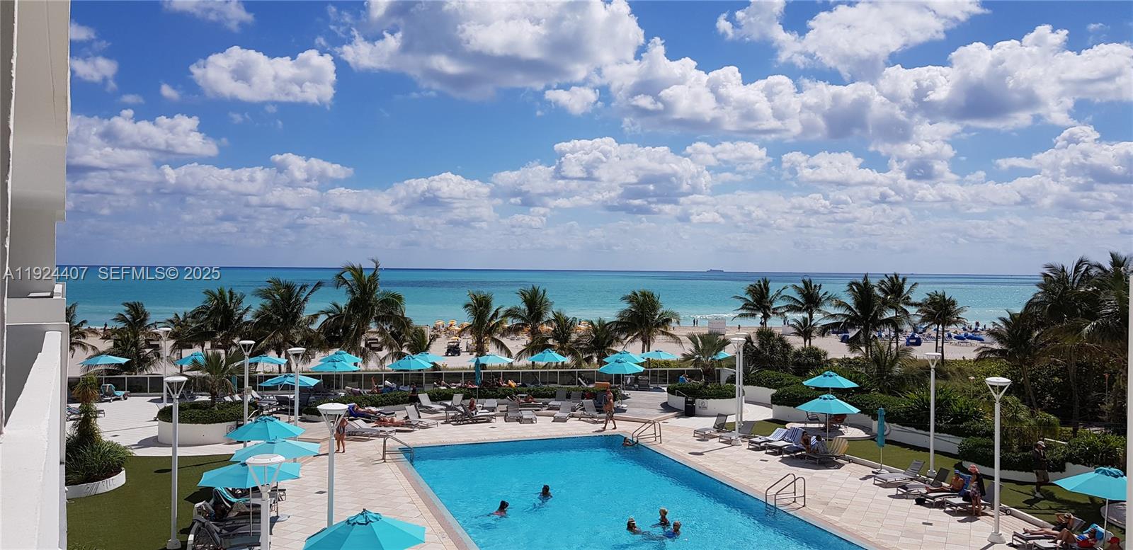 100 Lincoln Rd #PH8 Miami Beach, FL 33139