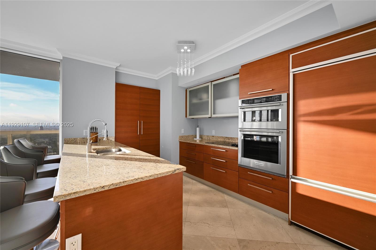 image Beach Club 213