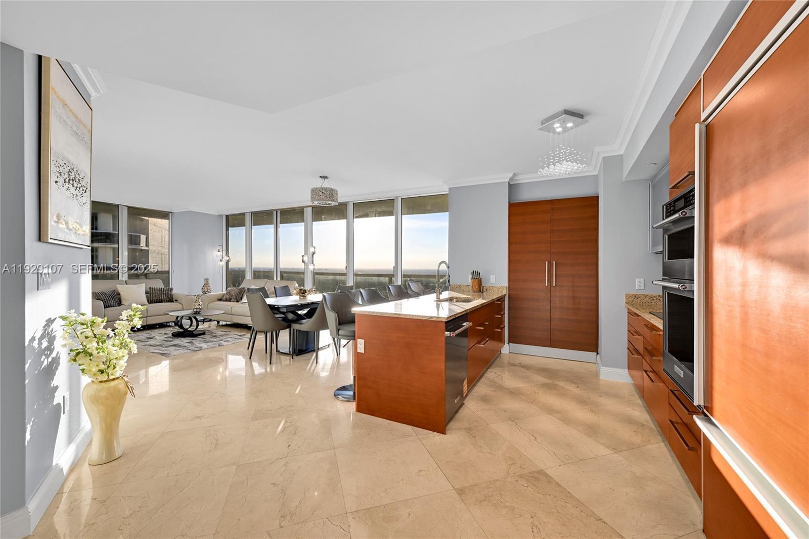 image Beach Club 216