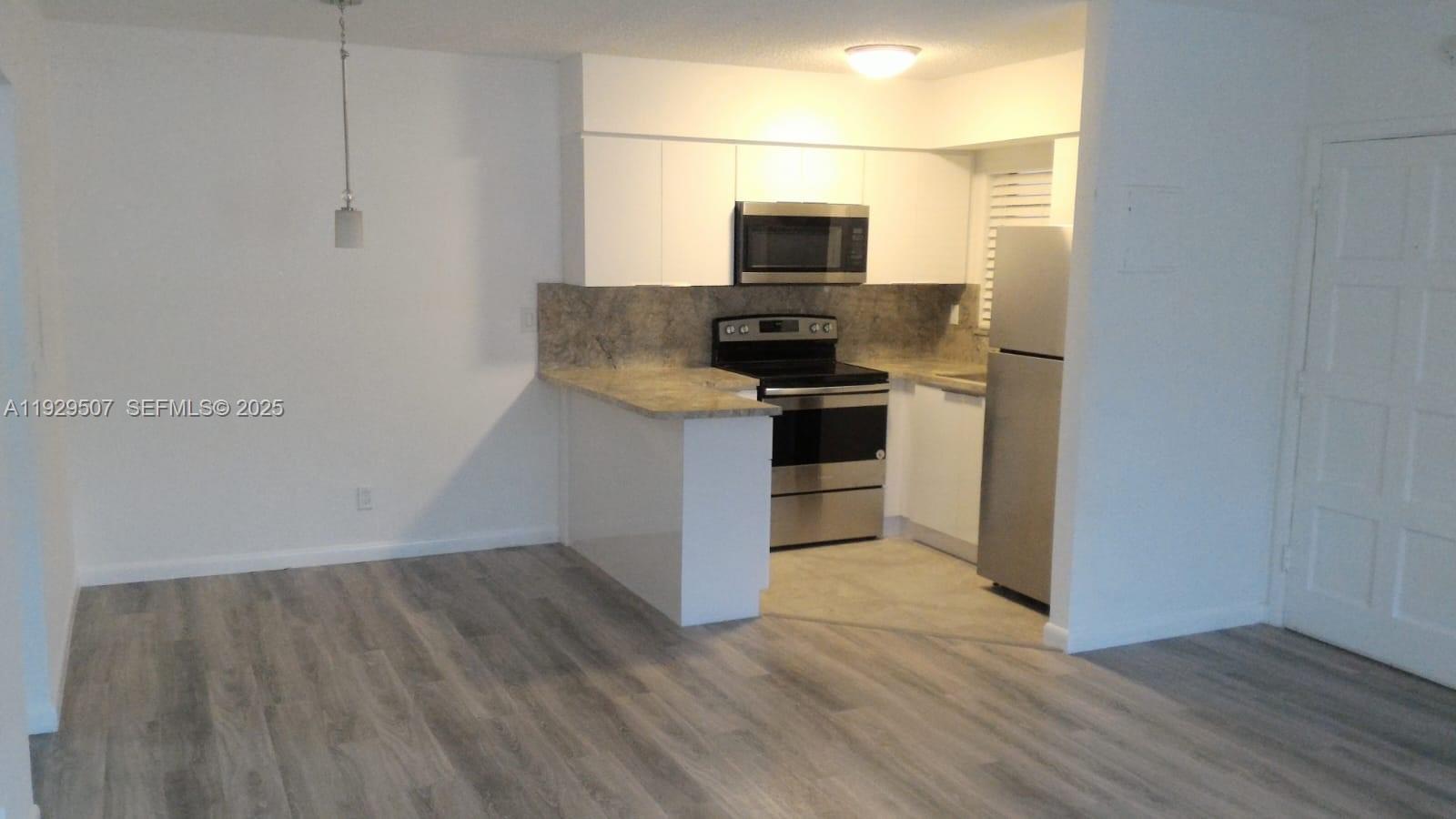 1755 NE 116th Rd #15