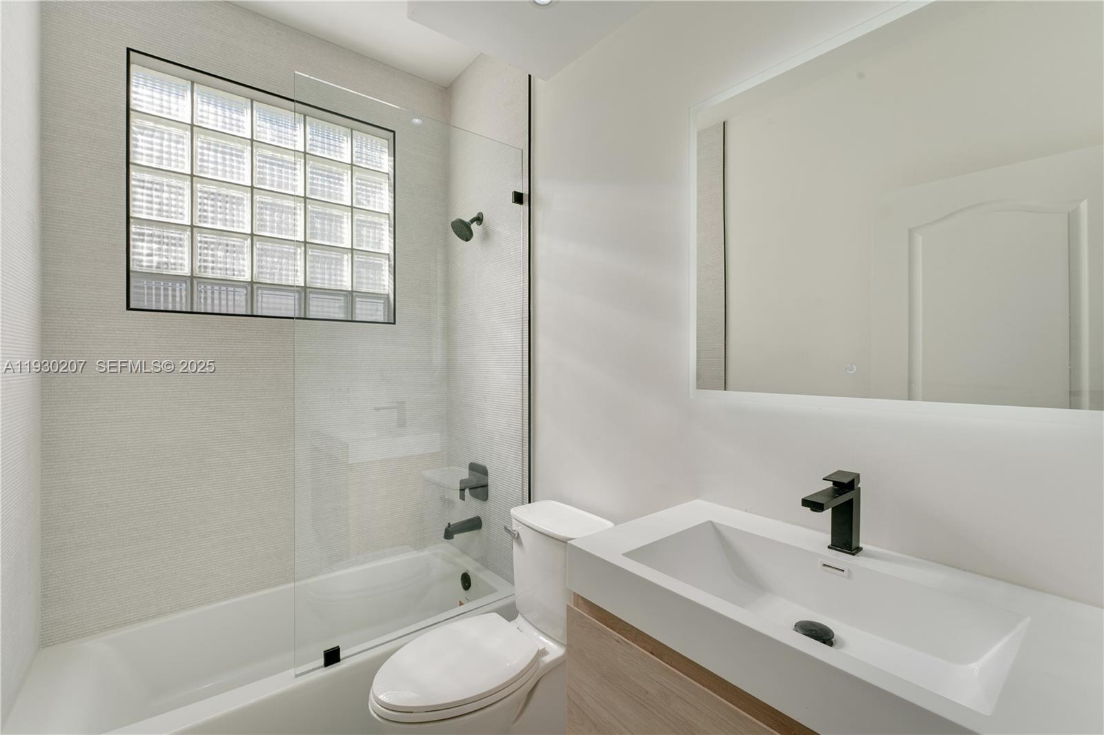 21156 NE 33rd Ave Aventura, FL 33180