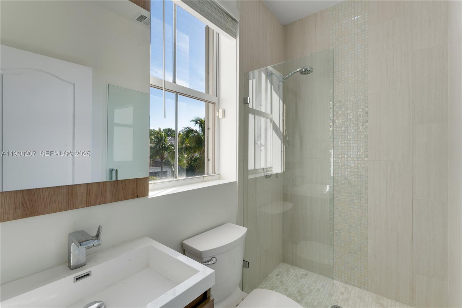 21156 NE 33rd Ave Aventura, FL 33180