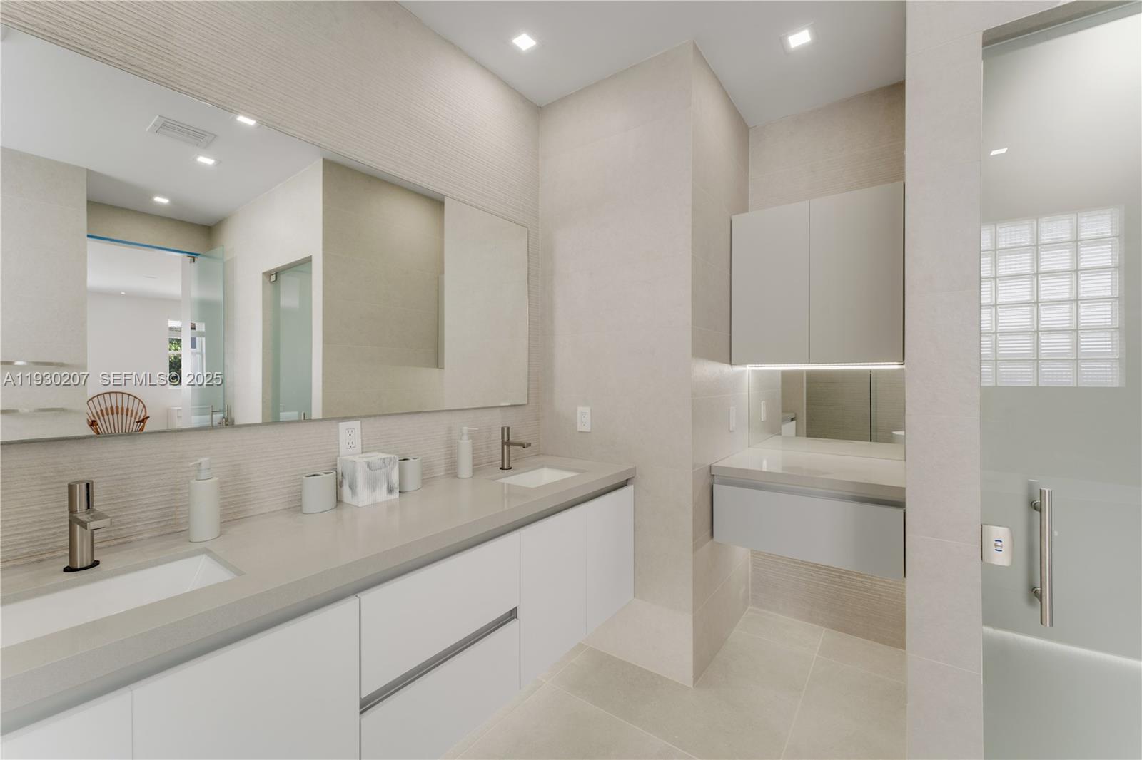 21156 NE 33rd Ave Aventura, FL 33180