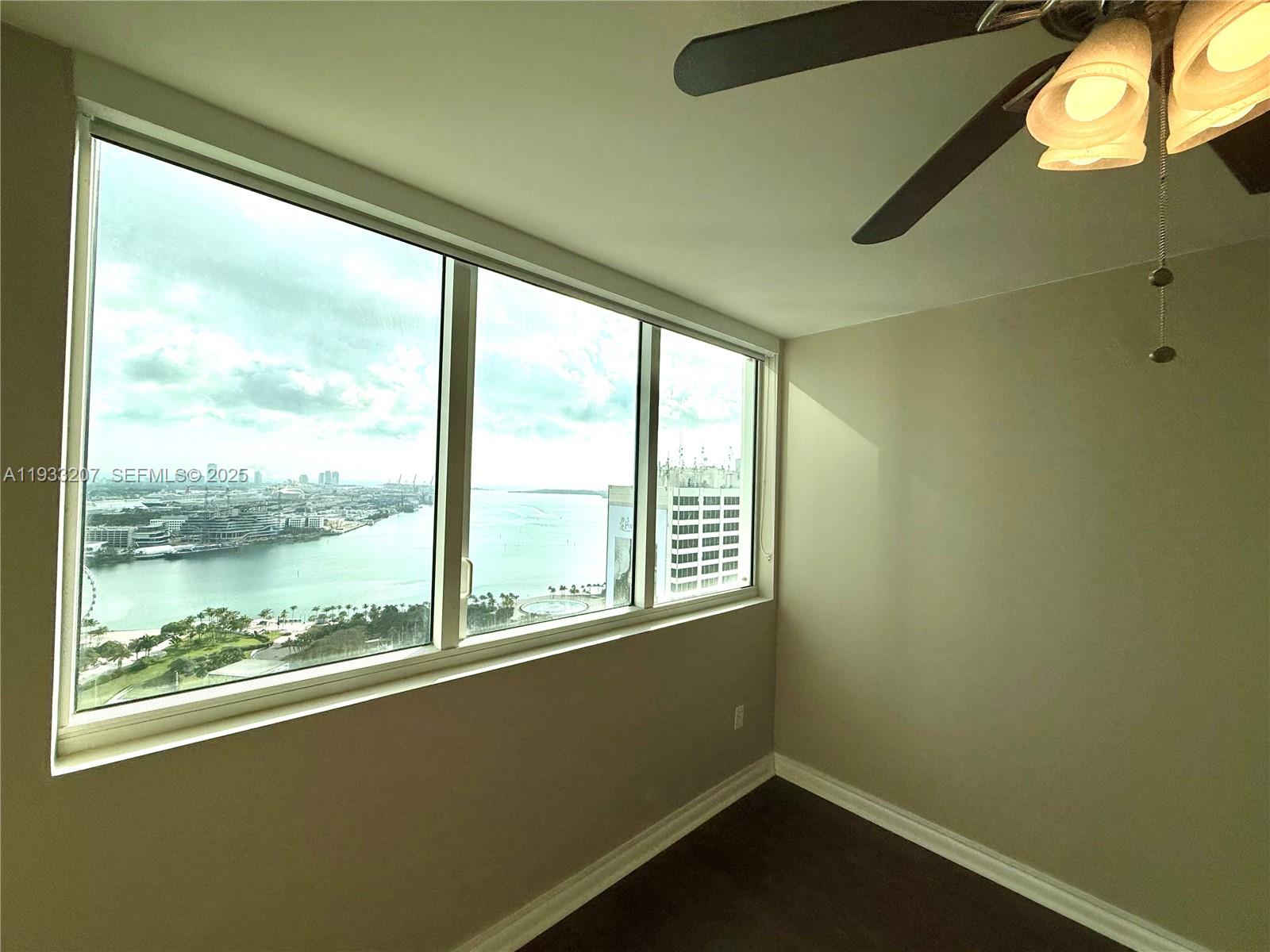 image Vizcayne South24