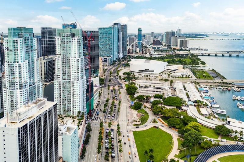 image Vizcayne South33