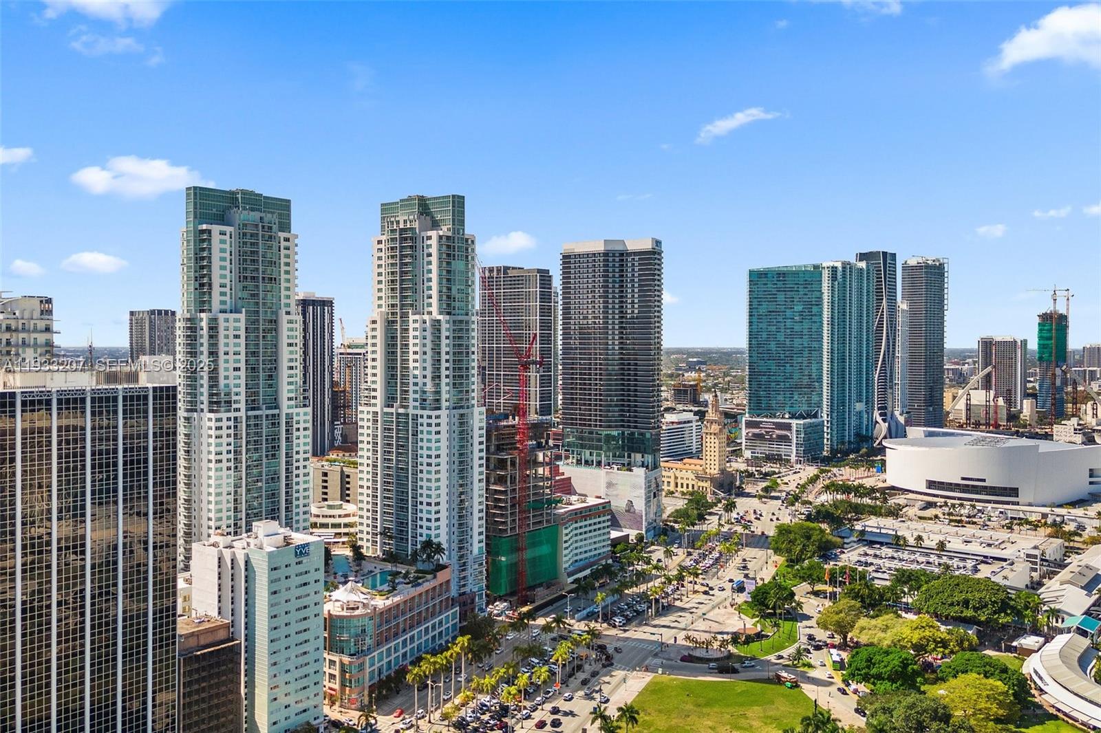 image Vizcayne South41