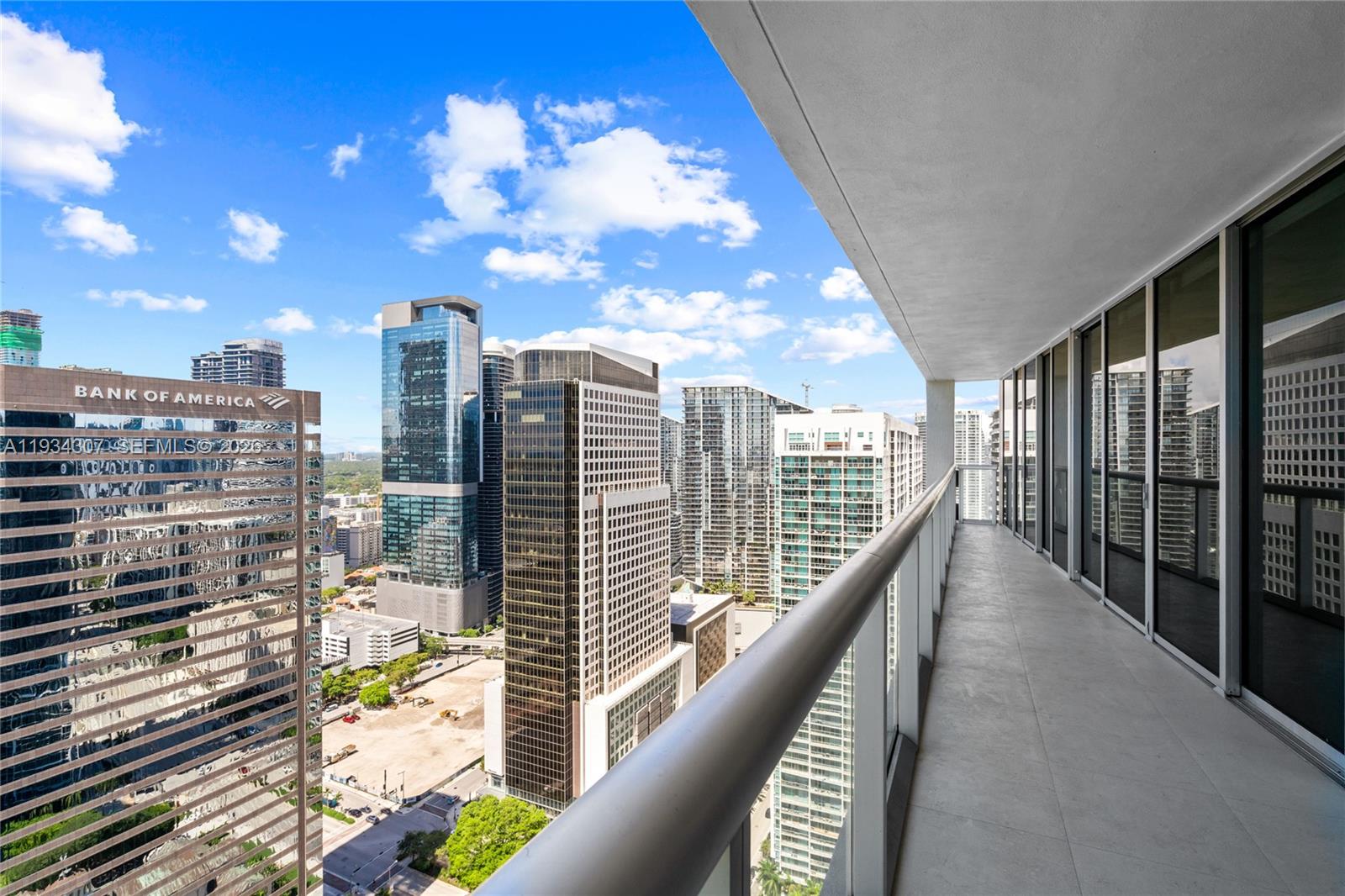 image Icon Brickell II33