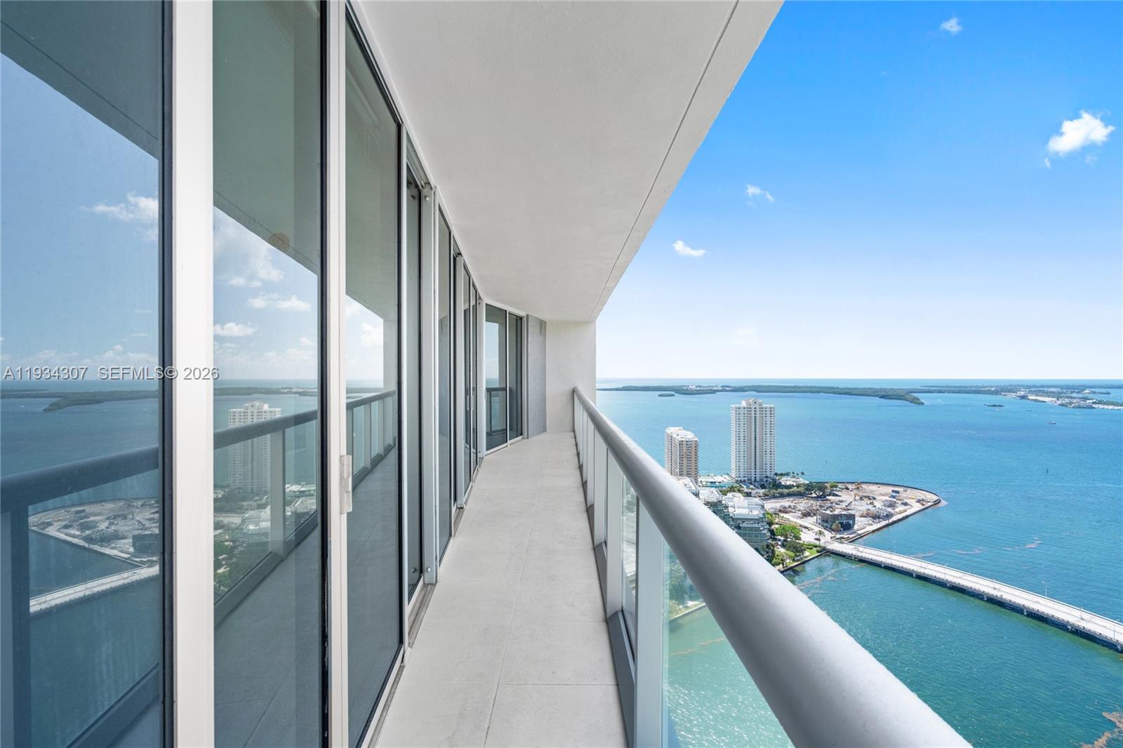 image Icon Brickell II34