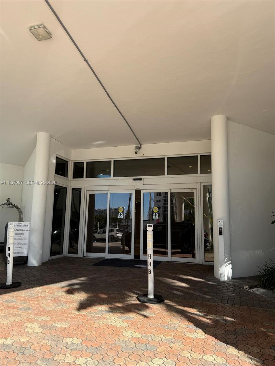 3001 S Ocean Dr #107