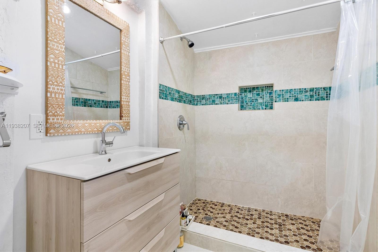 85 NW 47th Ter Miami, FL 33127