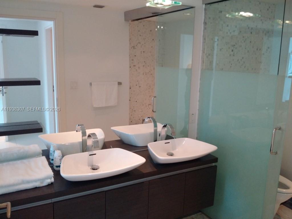 image Epic West Condo6