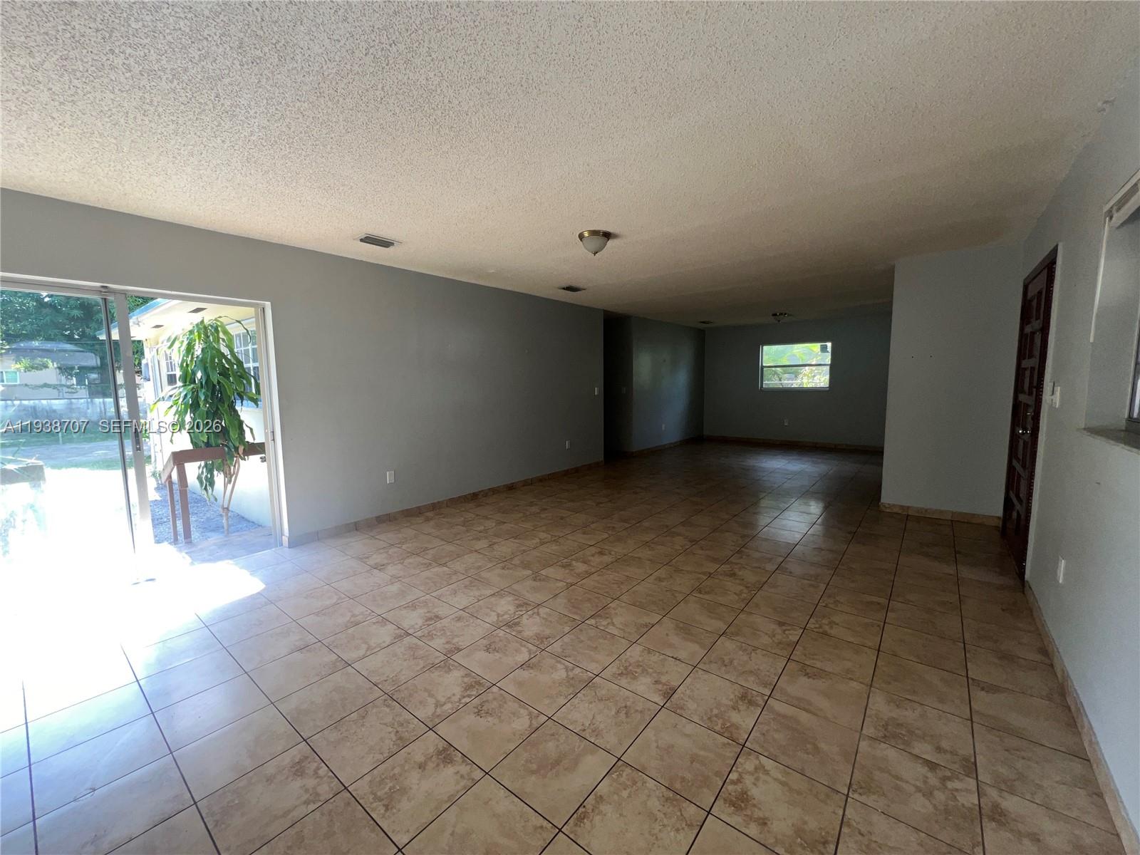 58 NE 117th St Miami, FL 33161