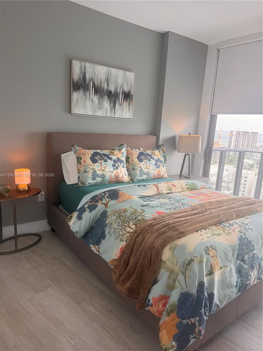 121 NE 34th St #1904 Miami, FL 33137