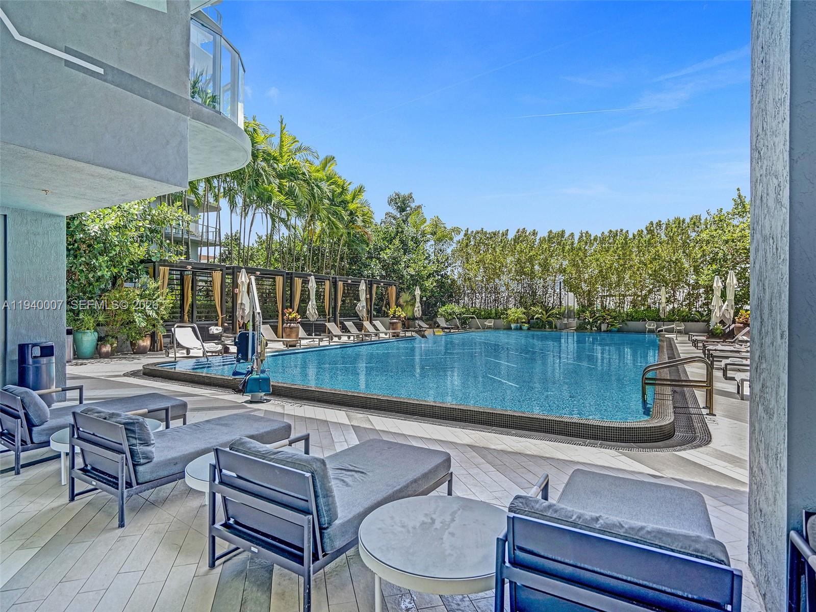 121 NE 34th St #1904 Miami, FL 33137