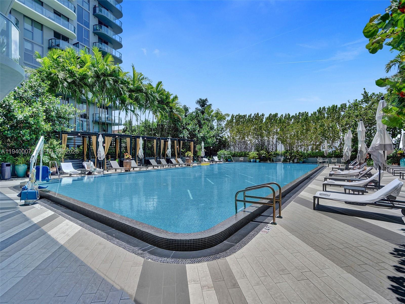 121 NE 34th St #1904 Miami, FL 33137