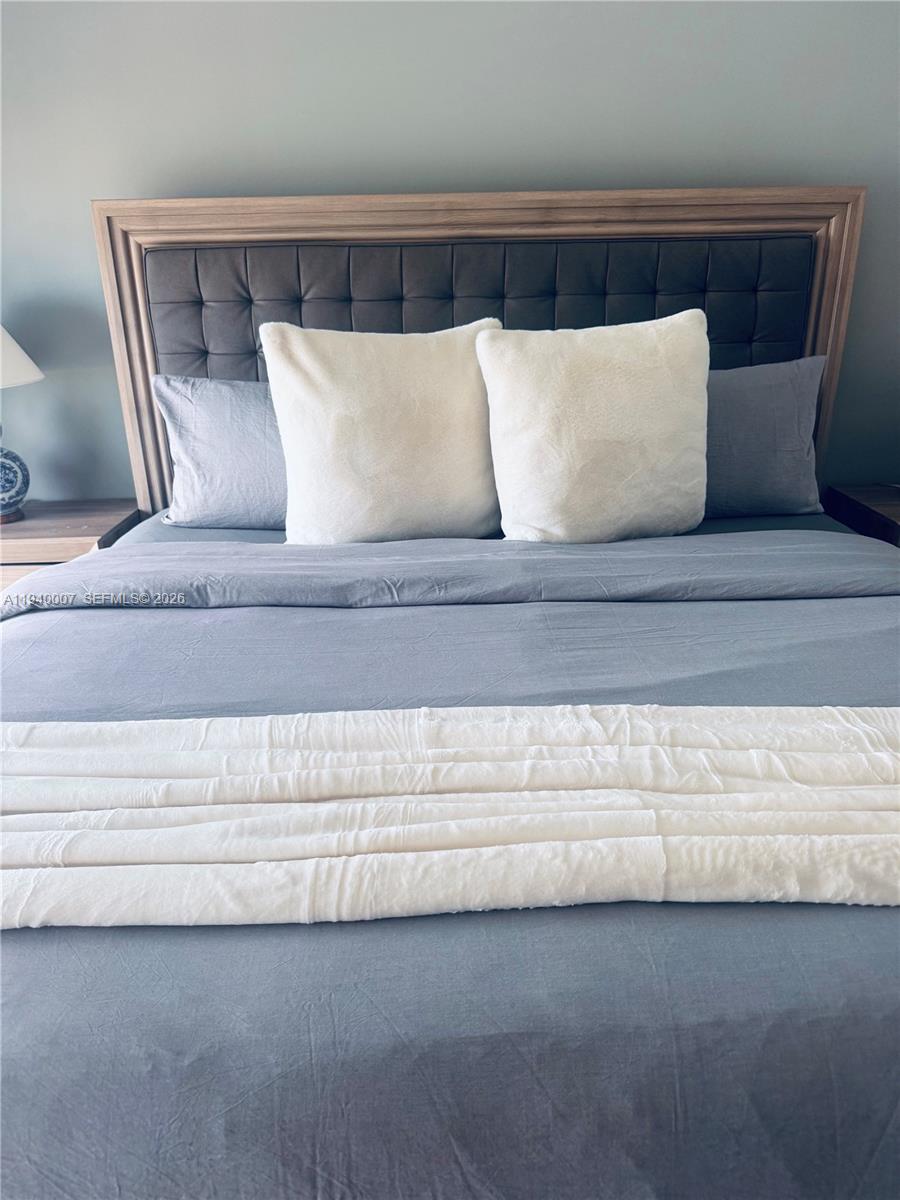 121 NE 34th St #1904 Miami, FL 33137