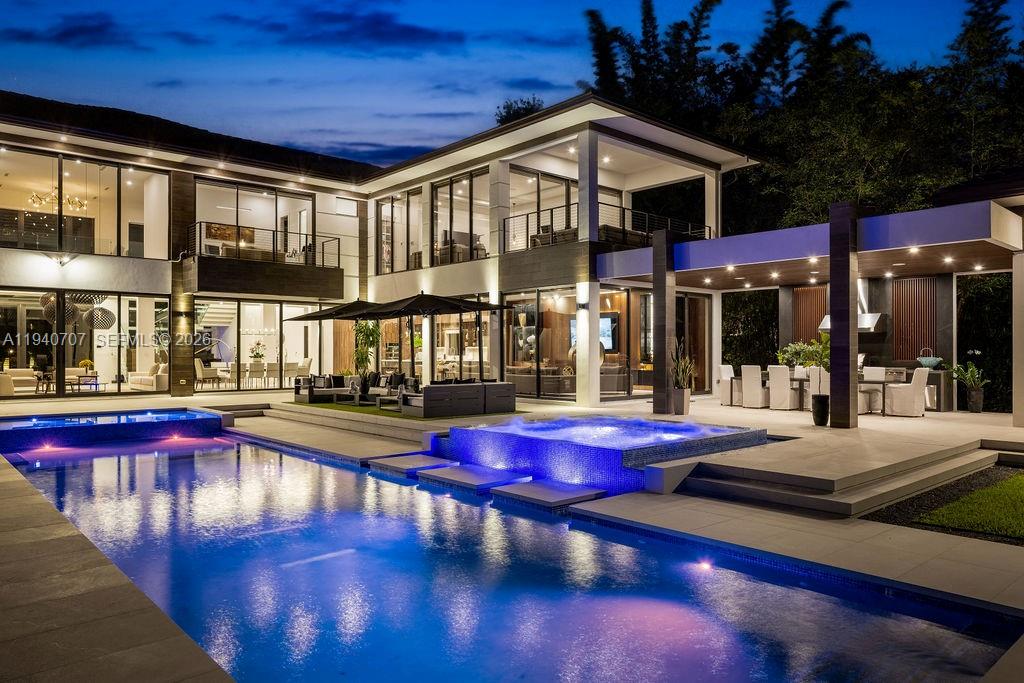 6850 SW 73rd Ct Miami, FL 33143