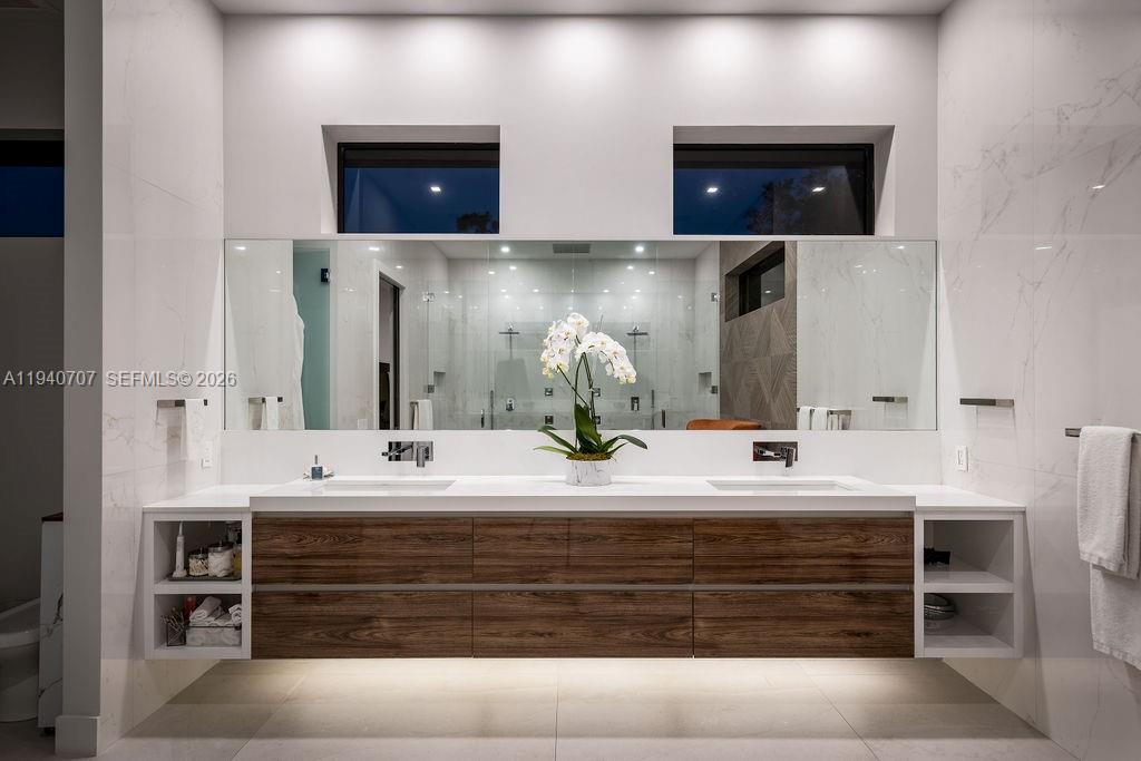 6850 SW 73rd Ct Miami, FL 33143