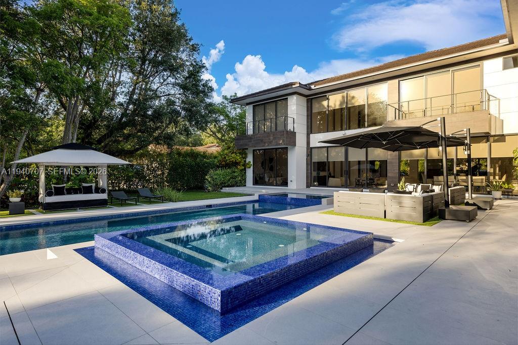 6850 SW 73rd Ct Miami, FL 33143