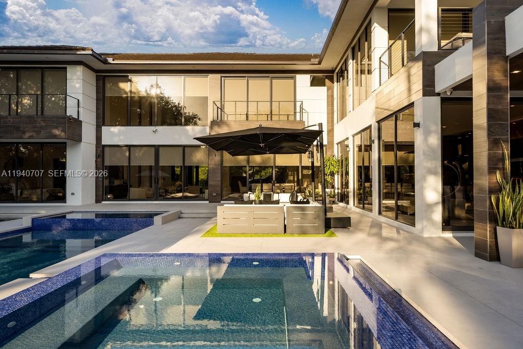 6850 SW 73rd Ct Miami, FL 33143