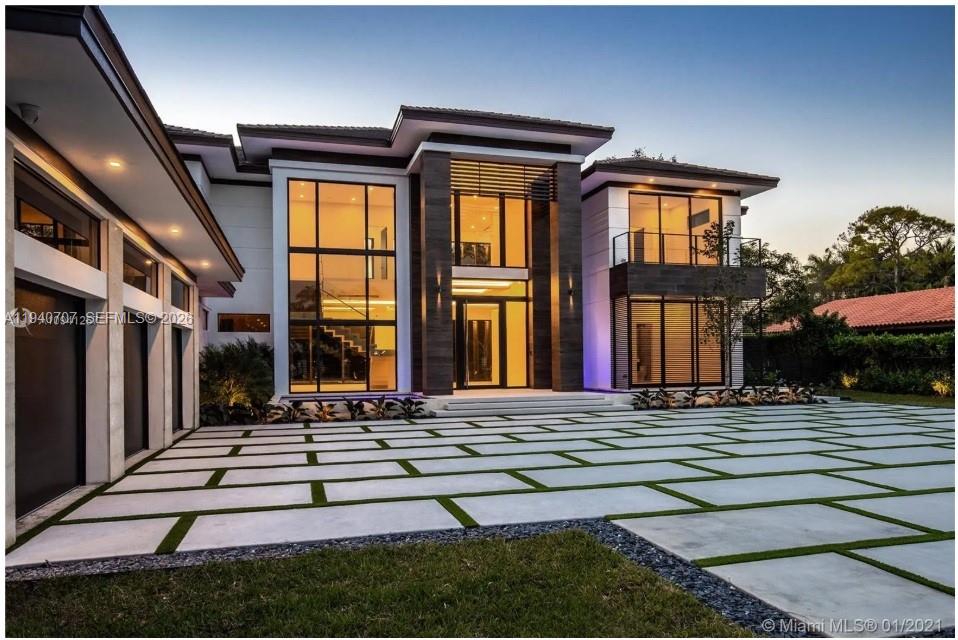 6850 SW 73rd Ct Miami, FL 33143