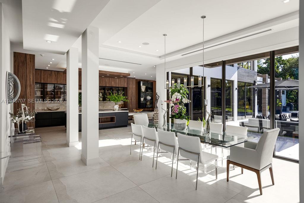 6850 SW 73rd Ct Miami, FL 33143