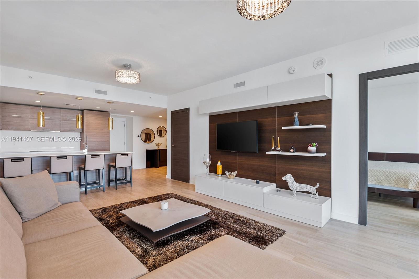 image Dua Brickell12