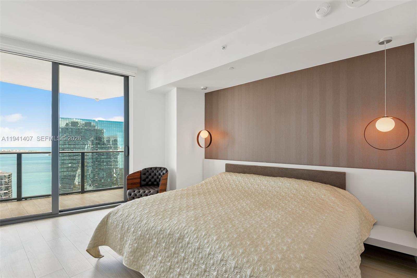 image Dua Brickell15