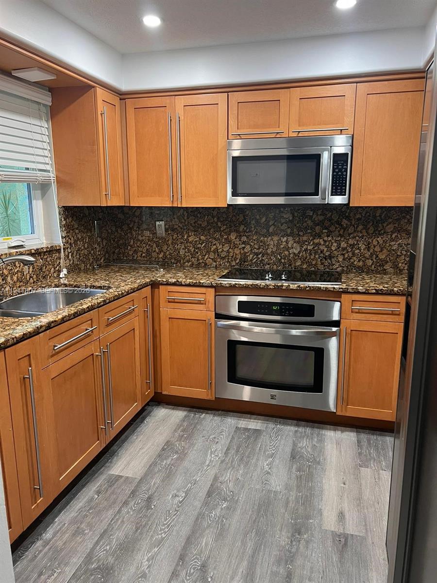 11163 NW 7th St #104